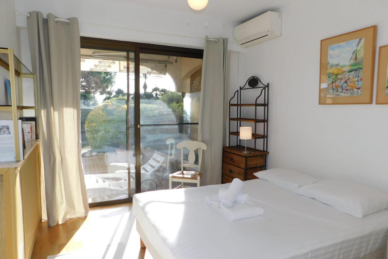 Air-Conditioned 4-Room "Marine Villeneuve" Flat With Pool And Parking Exteriér fotografie