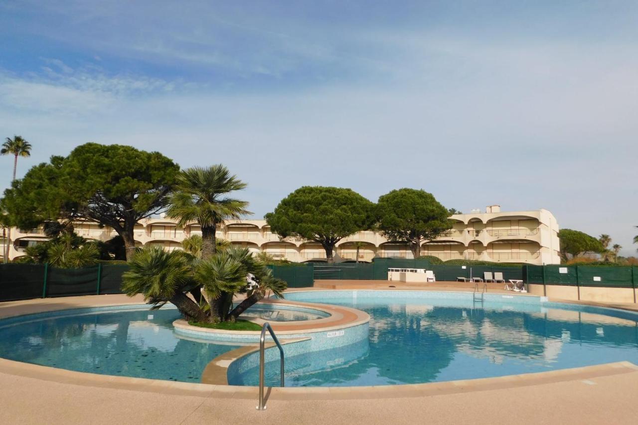 Air-Conditioned 4-Room "Marine Villeneuve" Flat With Pool And Parking Exteriér fotografie