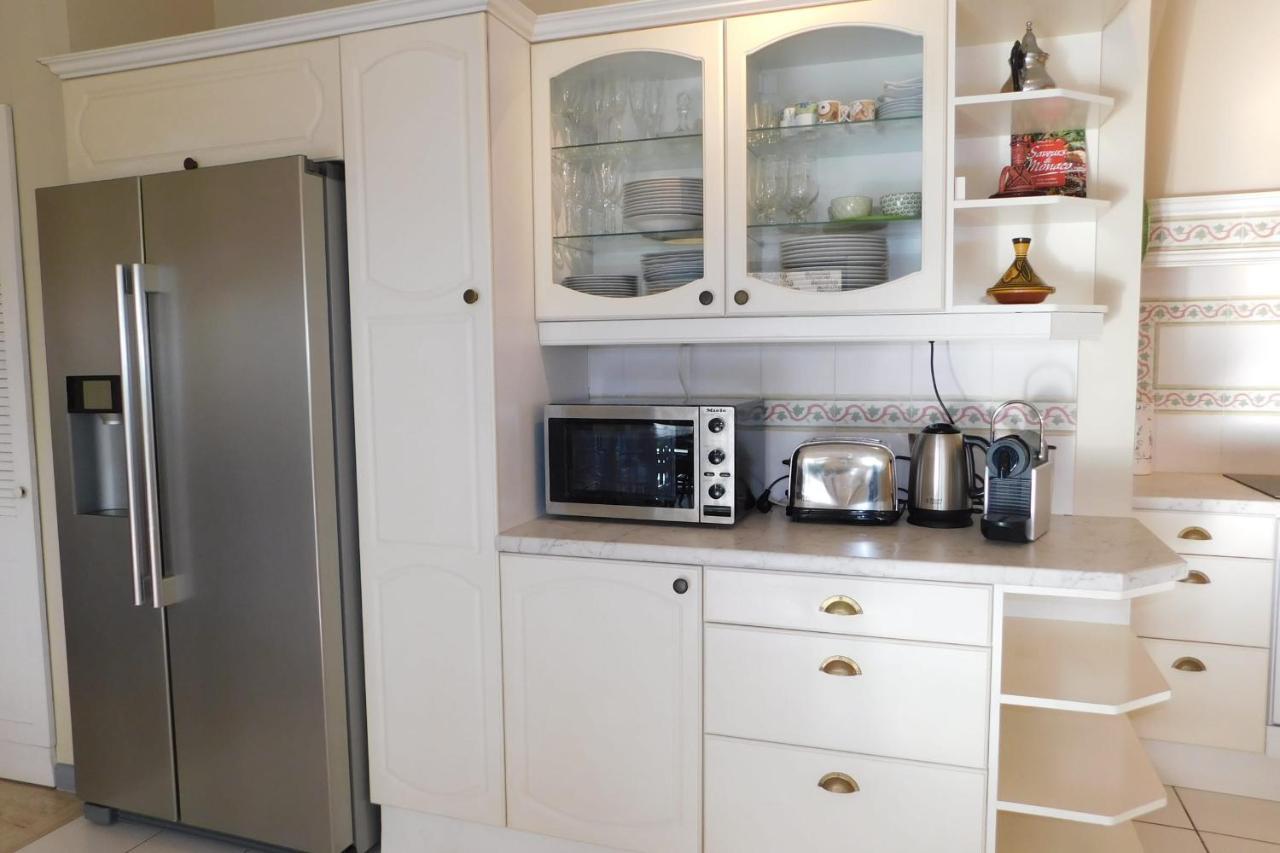 Air-Conditioned 4-Room "Marine Villeneuve" Flat With Pool And Parking Exteriér fotografie
