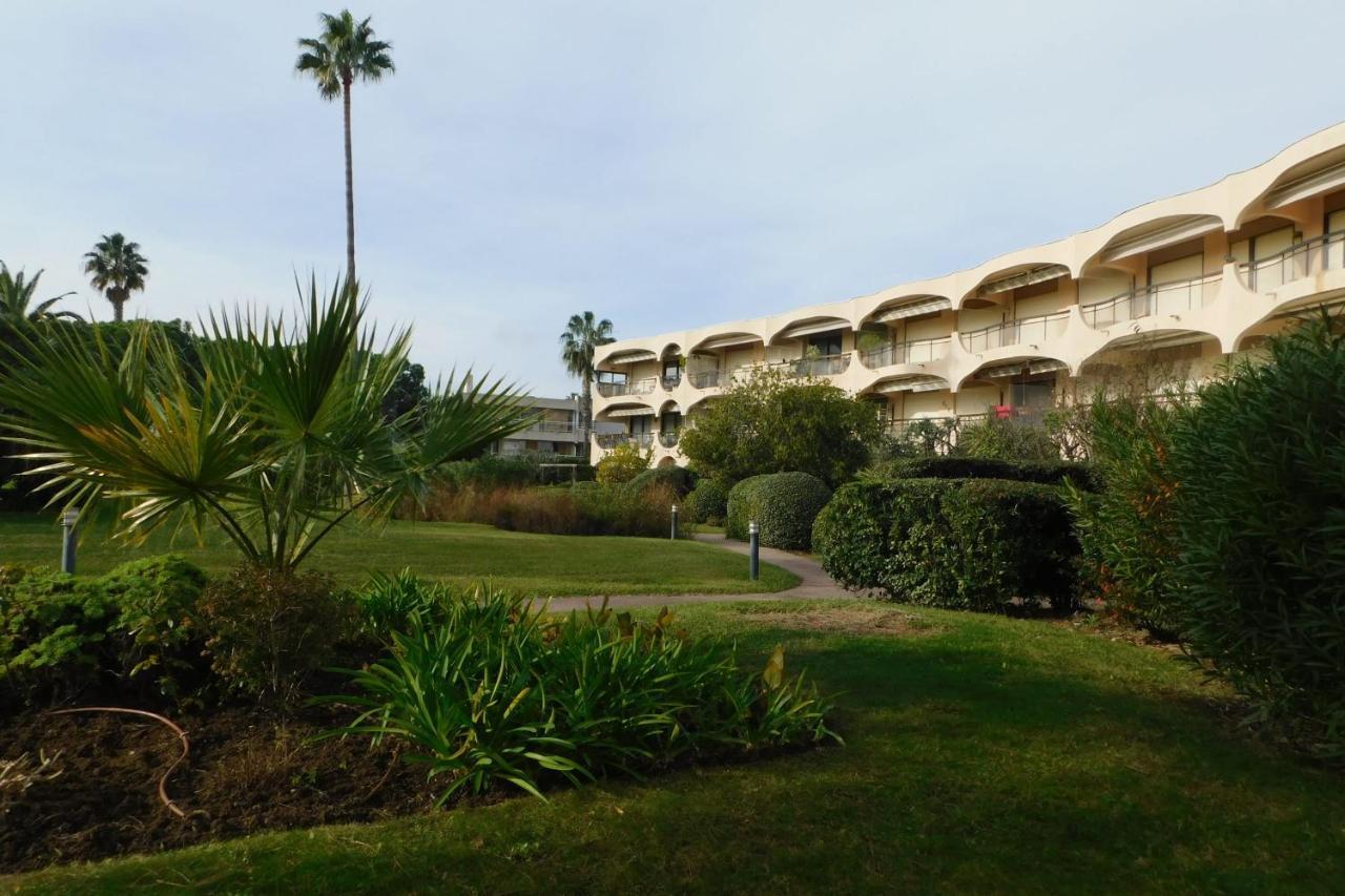Air-Conditioned 4-Room "Marine Villeneuve" Flat With Pool And Parking Exteriér fotografie