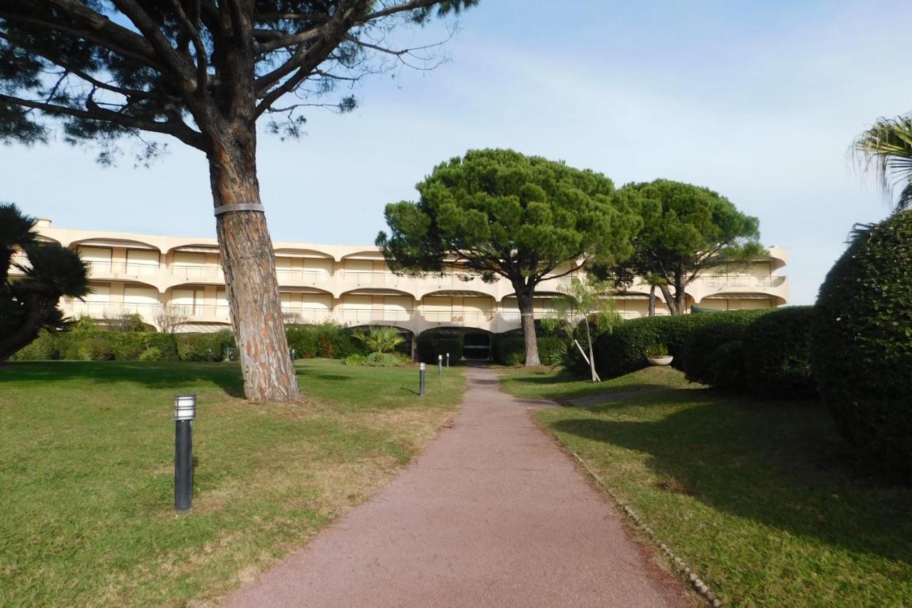 Air-Conditioned 4-Room "Marine Villeneuve" Flat With Pool And Parking Exteriér fotografie